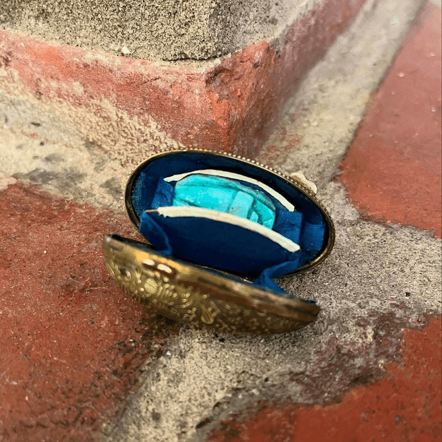 A 19th Century Victorian Egyptian Revival Coin Purse of Egg Form