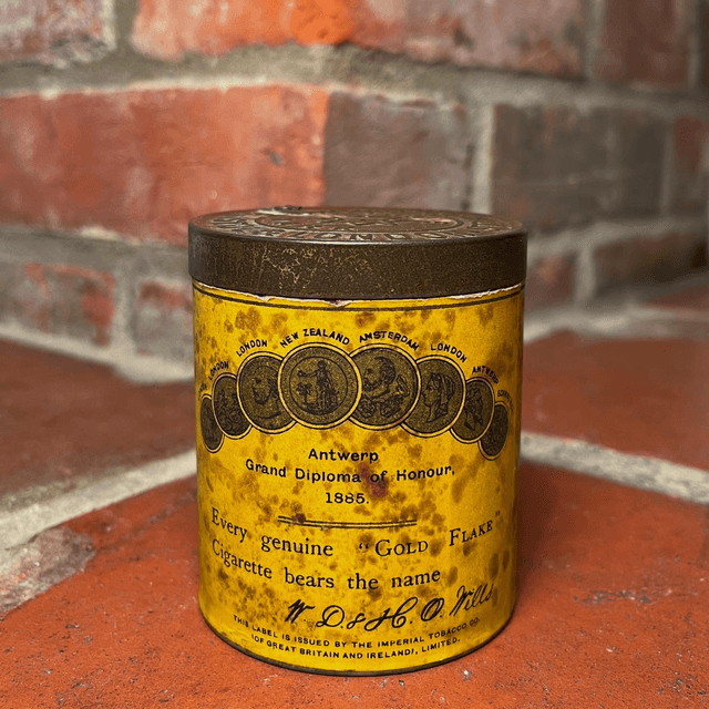 A 20th Century WILLS’s Gold Flake Cigarettes Paper Label Tin