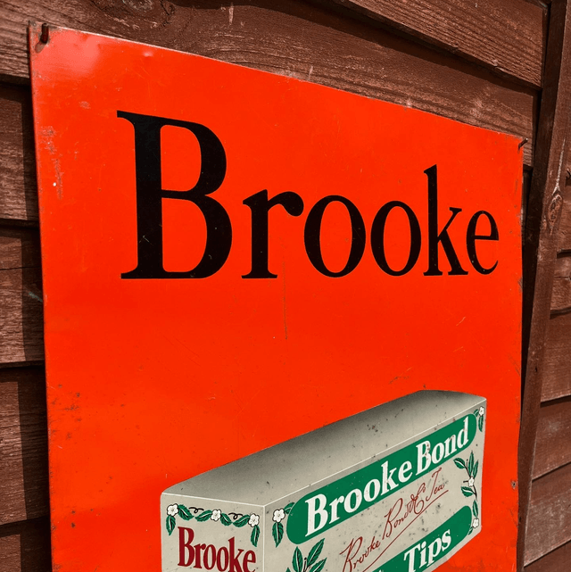 1930’s/ 40’s Brooke Bond Tea P. G. Tips Pictorial Advertising Sign 