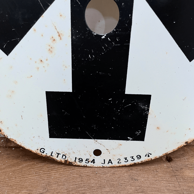 British Army Surplus Issue Metal White Convoy Traffic Route Marker 