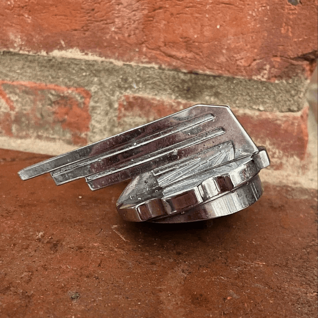 1960’s Wolseley Chrome Plated Car Mascot Radiator Cap SU882 