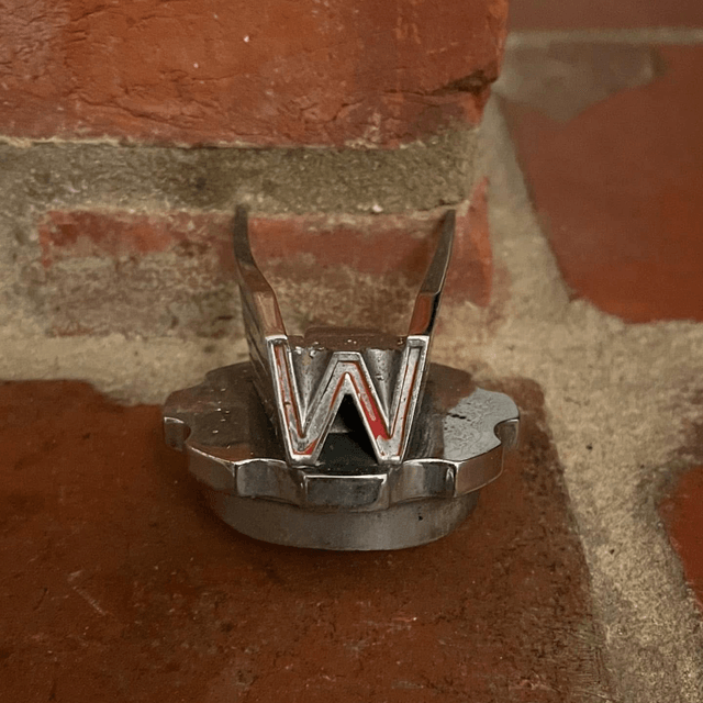 1960’s Wolseley Chrome Plated Car Mascot Radiator Cap SU882 