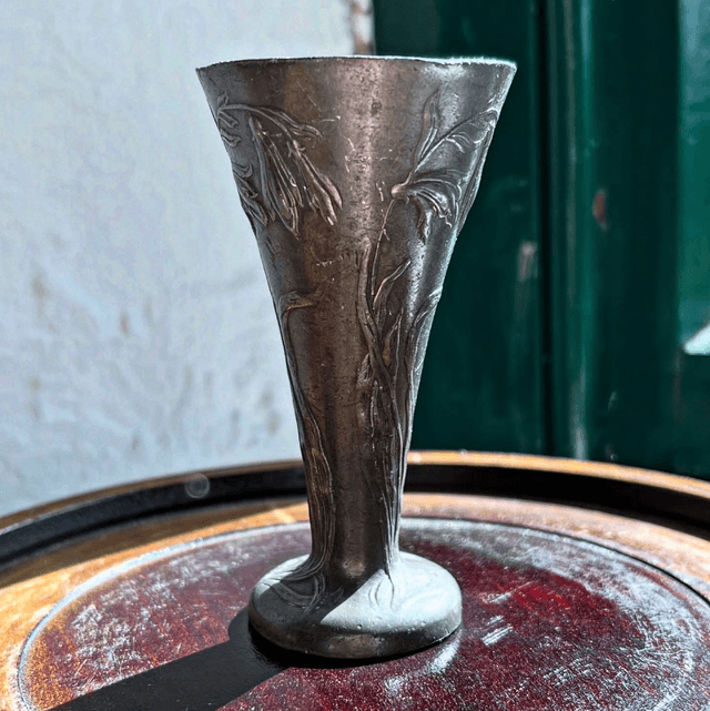 An Art Nouveau Kayserzinn pewter vase, likely designed by Hugo Leven for J.P. Kayser & Sohn AG